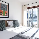 Modern 3br In Downtown W/ Ac 포르투