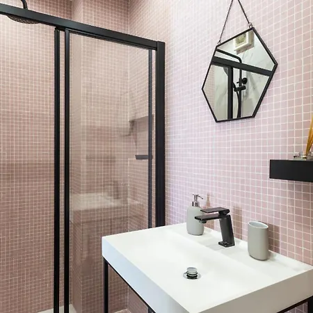 Modern 3br In Downtown W/ Ac Апартаменты Порту