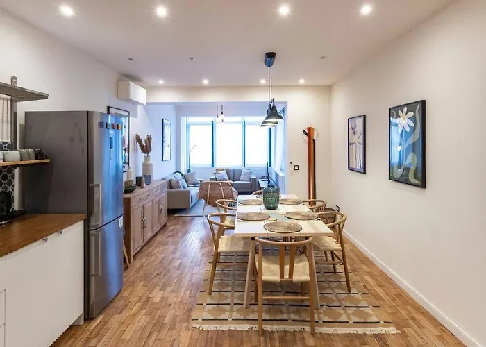 Modern 3br In Downtown W/ Ac דירה