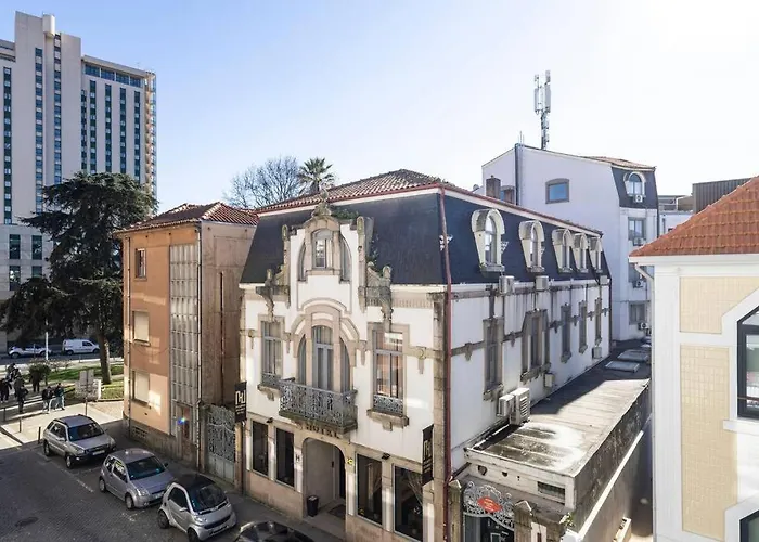 Modern 3br In Downtown W/ Ac