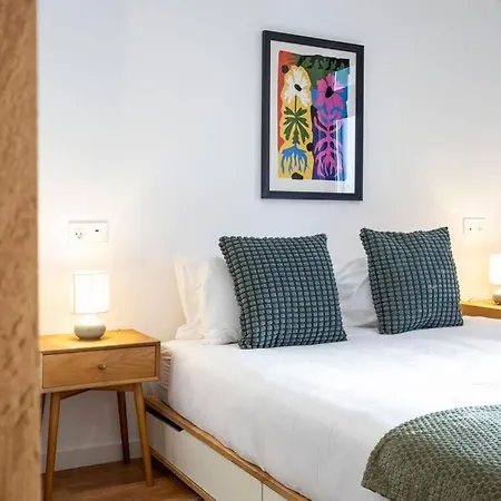 Modern 3br In Downtown W/ Ac 아파트 포르투